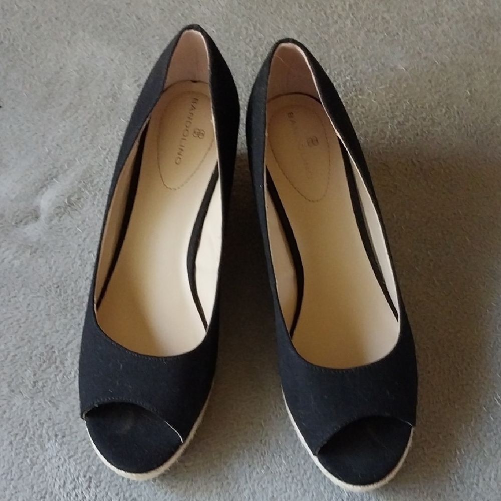 Bandolino Black Peep Toe Heels Size 9
